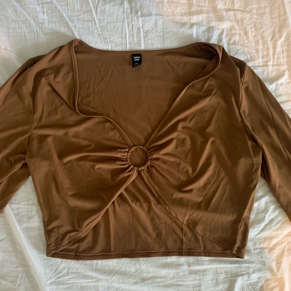Brown Ring Long-Sleeved Crop Top
